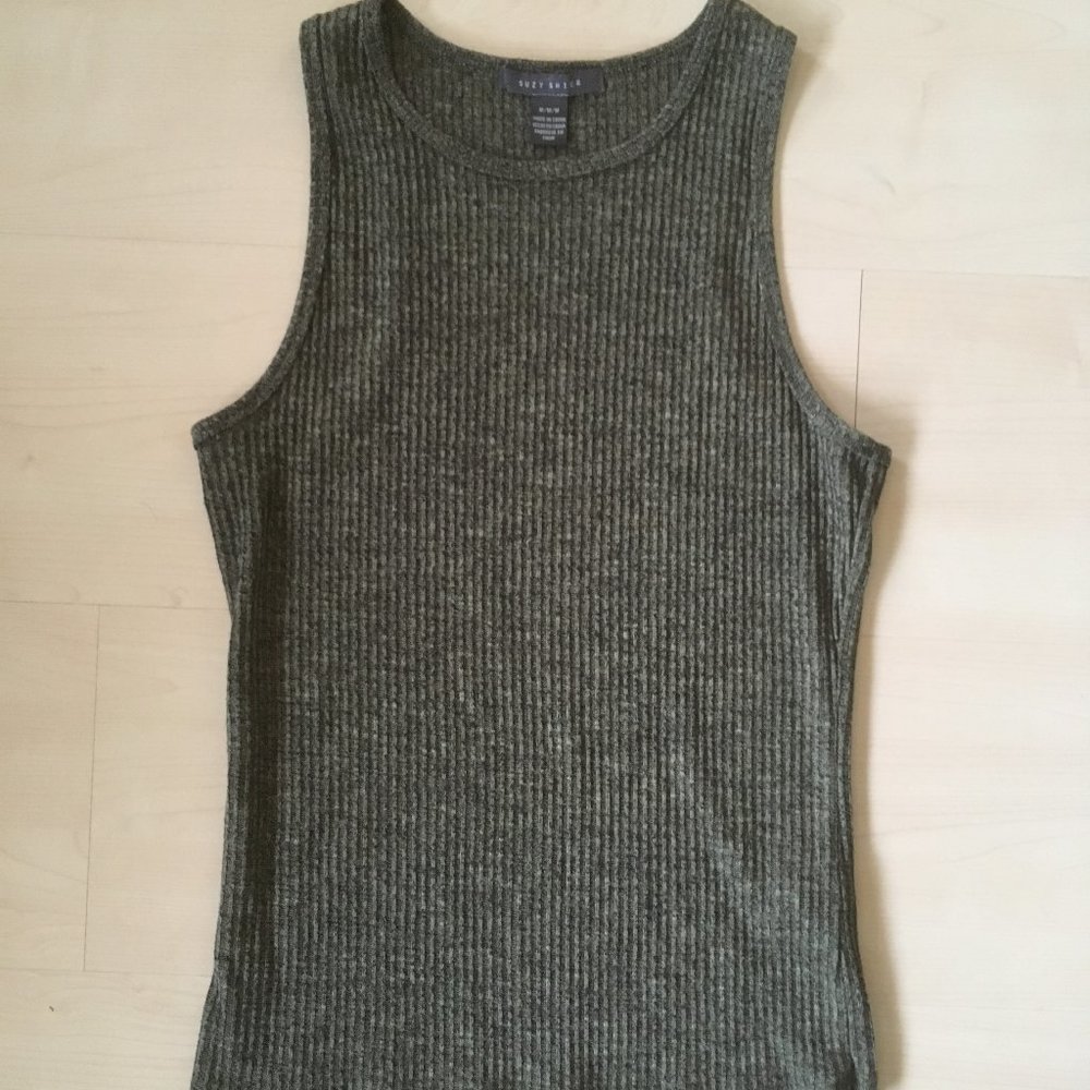 Olive Green Form-Fitting Halter Top 💕